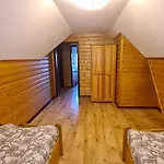 Dom Derbend Na Wylacznosc 펜션 슈투토보