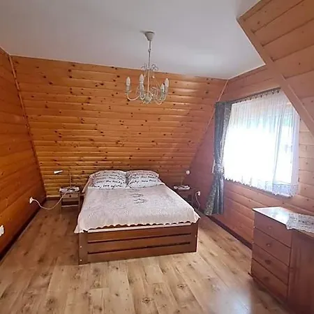 Dom Derbend Na Wylacznosc * 슈투토보